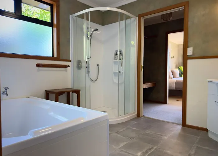 Stillwater - Lakeview Serenity Retreat * 罗托鲁阿